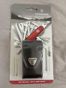 Ніж Victorinox Swiss Champ у шкіряному чохлі