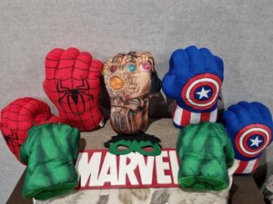 М'які рукавички, кулаки: Халк, Спайдер, Танос, Капітан Америка.