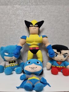 Оригінальні м&#x27, ягкі іграшки герої DC: Росомаха, Супермен, Бетмен.