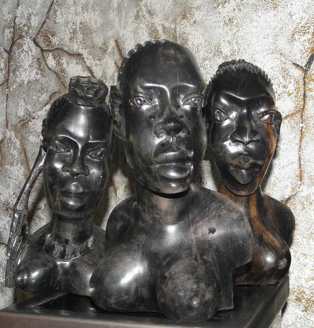 Статуетки з чорного дерева. 3 погруддя жінок. Чад від компанії Artiv - Інтернет-магазин - фото 1