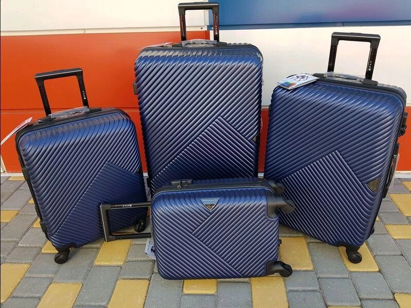Валіза сумки валізі FLY 2702 Польща !! Новинка 2021 року. від компанії Artiv - Інтернет-магазин - фото 1