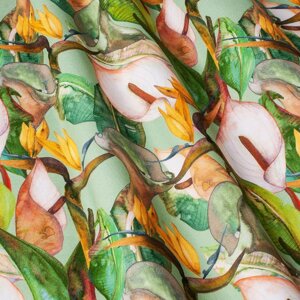Декоративна тканина помаранчеві і білі квіти на зеленому тлі Іспанія 87894v4 в Хмельницкой области от компании Салон штор Arsian Textile