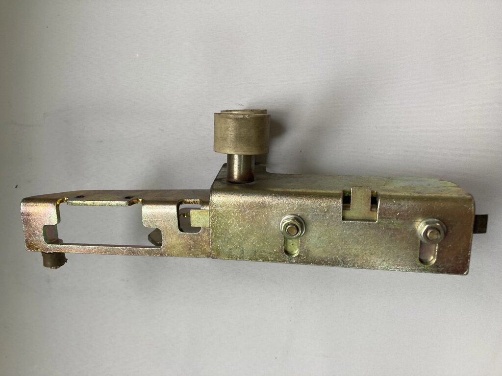 Замок дверей шахти (400кг) від компанії ТОВ "Інструмент" - фото 1