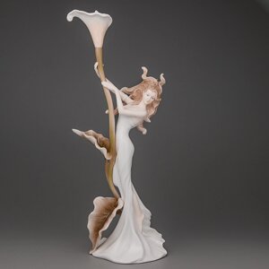 Підсвічник Unicorn Studio Дівчина з квіткою 32 см 20110