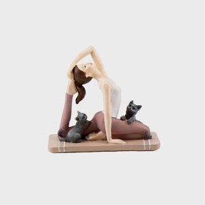 Статуетка Lefard Хатха-йога з котами 16 см 12007-140