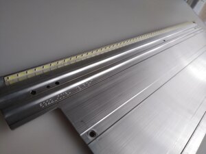 Підсвітка 6922L-0016A V1b RIGHT, 42 "V12 edge 6920L-0001C для телевізора LG 42LM620T