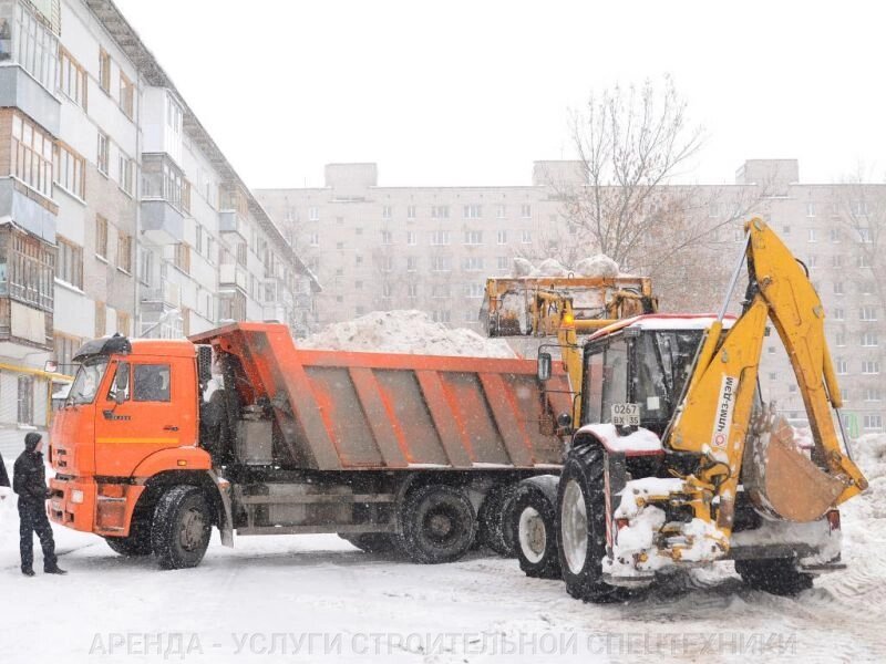 Механізоване прибирання снігу в Києві і Київській області - доставка