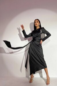 Чорна вечірня сукня міді шовкова асиметрична р. S, M, L, XL