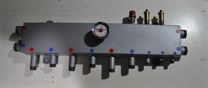 Колектор для опалення (на 3 виходи) в 1 болванці - характеристики