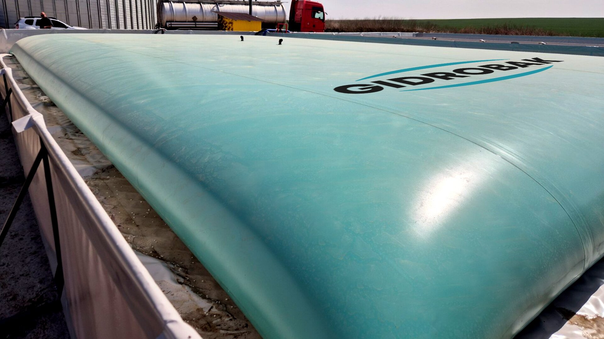 Гнучкі резервуари для КАС: як аграрії вирішують проблему сезонного зберігання - фото pic_70d6989e5275fa047eb32820def6f576_1920x9000_1.jpg