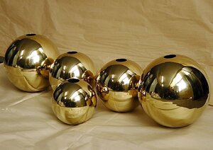 Куля декоративна з нержавіючої сталі золотистого кольору 300мм