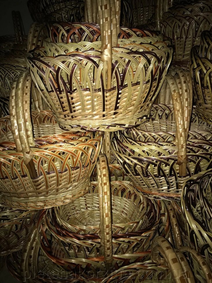 Великодні кошики від компанії Плетена корзина - фото 1