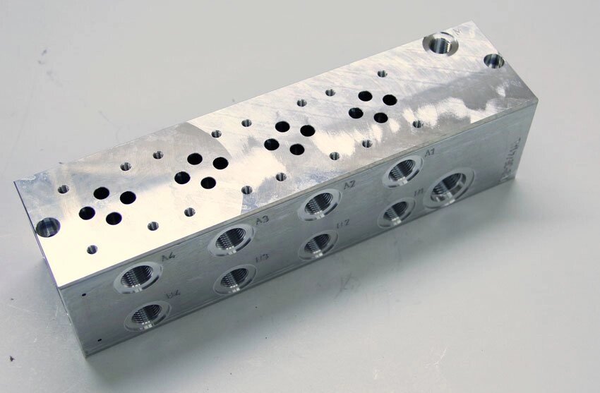 Модульні монтажні плити для клапанів по СЕТОР 03 P2 * від компанії Гідравлік Лайн - фото 1