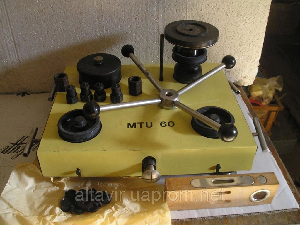 Манометр грузопоршневой МТU-60(кл. т. 0,05) 60атм від компанії ТОВ АЛЬТАВІРА - Прилади КВП, лабораторне, випробувальне обладнання - фото 1