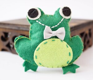 Broach varnish Frog Green