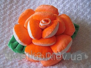 Подушка ручної роботи Троянда корал