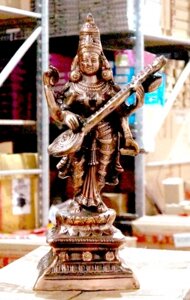 Статуя силуміна Sarasvati Puff