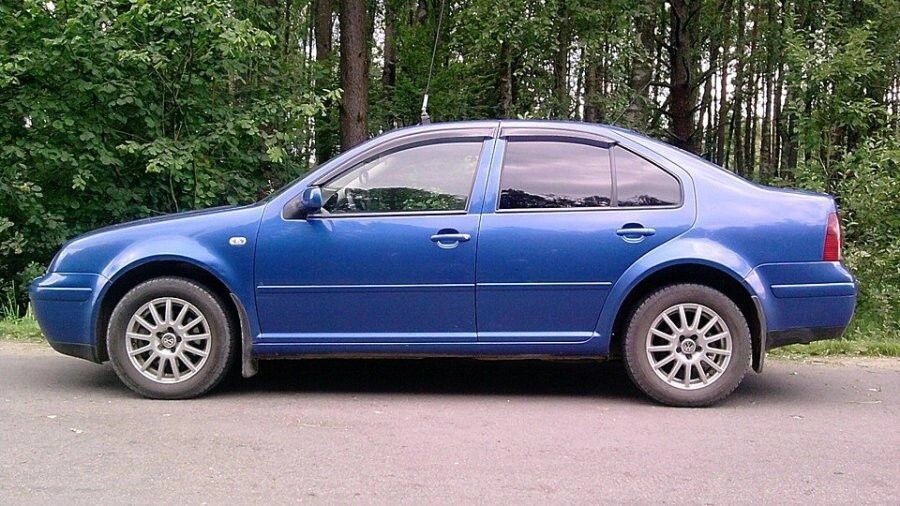 Д/в Volkswagen Bora 1999-2005 от компании Автокар - фото 1