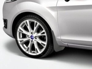 Бризковики Ford Fiesta hb (08-15) / оригінальні передні, кт. 2 шт