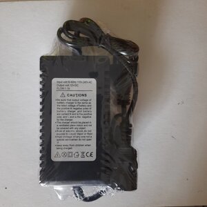 Зарядний пристрій 1.2 А для електричних обприскувачів