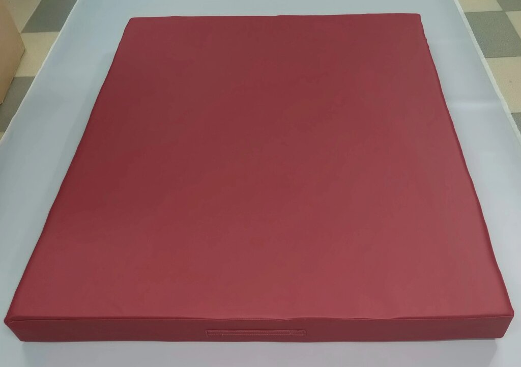 Мат гімнастичний дитячий темно-червоний 1,2х1х0,1 м (МТК 120х100х10) від компанії Кратус - фото 1