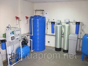 Обладнання для пункту розливу і продажу очищеної питної води 500 л/год