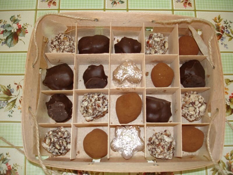 Цукерки «Шоколадне асорті» від компанії Еко Планета - фото 1