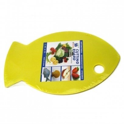 Дошка кухонна пластикова форма риба в клейонці 3 кольори (30.20.0,4) см. від компанії Інтернет-магазин «Світ подарунків» - фото 1