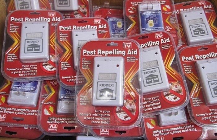 Електромагнітний відлякувач тарганів і гризунів RIDDEX Pest Repelling Aid Ридекс від компанії Інтернет-магазин «Світ подарунків» - фото 1