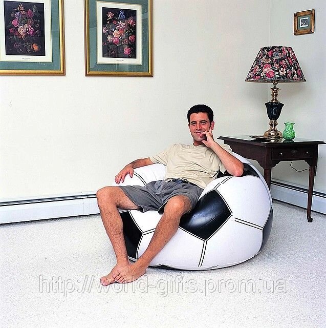 Крісло-м'яч футбольний від компанії Інтернет-магазин «Світ подарунків» - фото 1