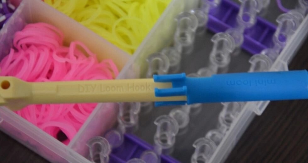 Резиночки для плетіння браслетів Rainbow Loom bands 5200 шт - розпродаж
