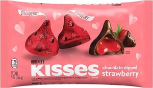 Цукерки HERSHEY'S KISSES Chocolate Dipped Strawberry, 255 г