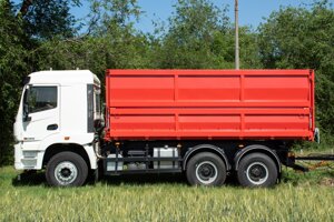 Автомобіль самоскид XCMG