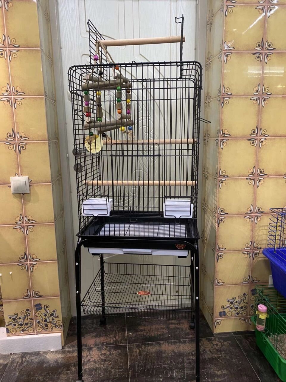 Клітка вольєр для середніх та крупних папуг з вигулом 55х45х150 cм від компанії Універсальний магазин - фото 1
