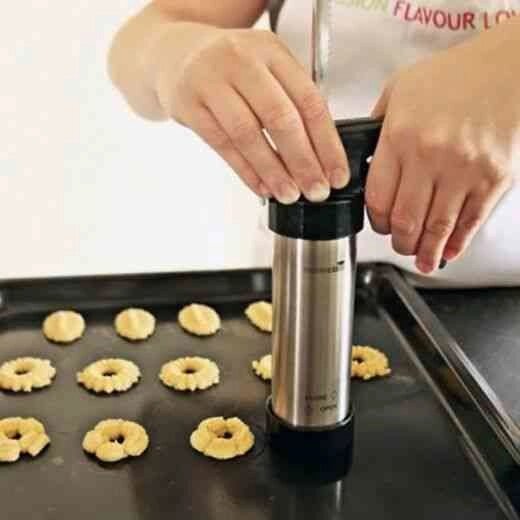 Кондитерський шприц для випічки Imperial Cookie Press and Decorating Set (прес шприц Імперіал) - переваги