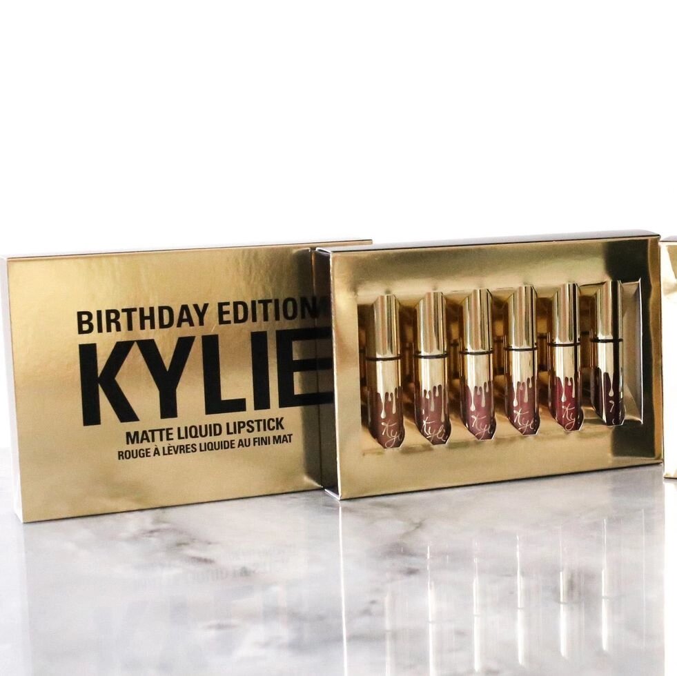 Набір матових рідких губних помад Kylie Birthday Edition (блиск для губ від Кайлі) - порівняння