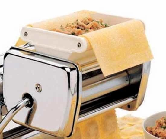 Машинка для розкочування тіста і приготування равіолі Pasta Set QF-150 3 в 1, Локшинорізка 3 в 1 - фото