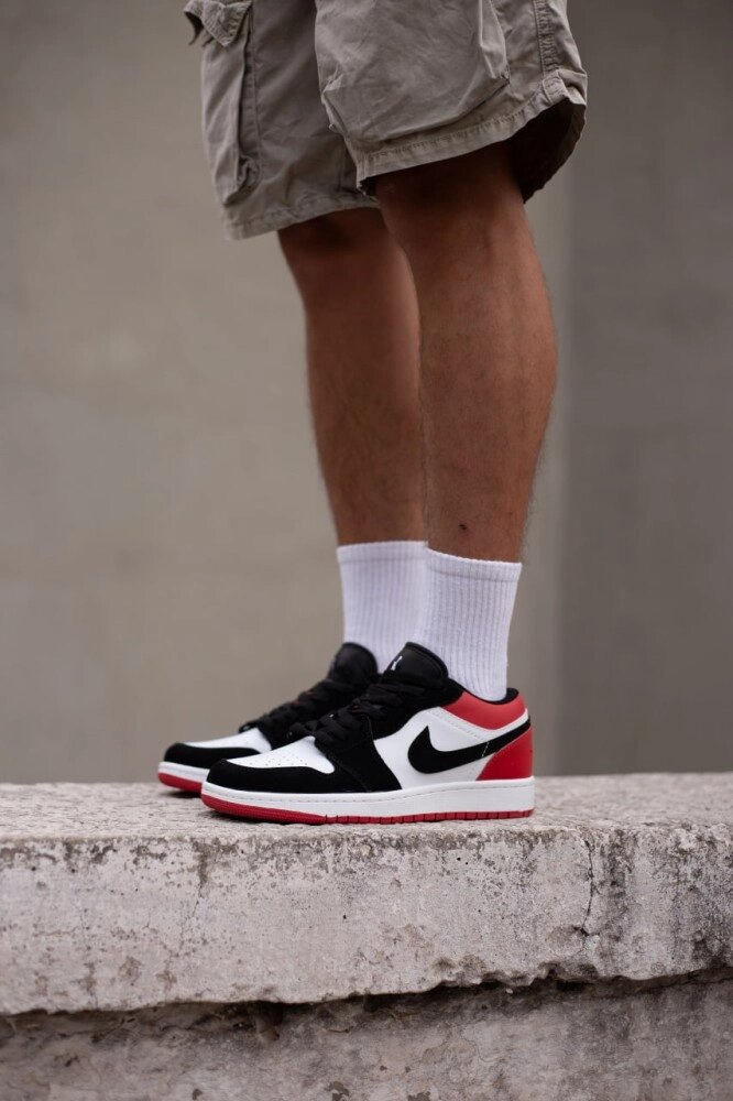 Чоловічі кросівки Nike Air Jordan 1 low white black/red від компанії Elektromax - фото 1