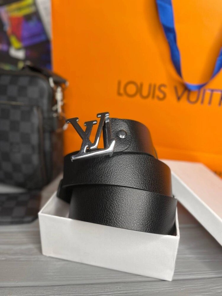 Чоловічий Ремінь Louis Vuitton чорний з сріблястою пряжкою  mb001 від компанії Elektromax - фото 1