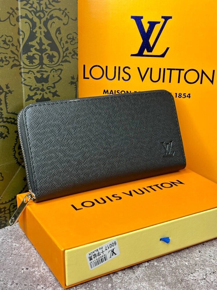 Чоловічий шкіряний гаманець Louis Vuitton Zippy Taiga Black k034 від компанії Elektromax - фото 1