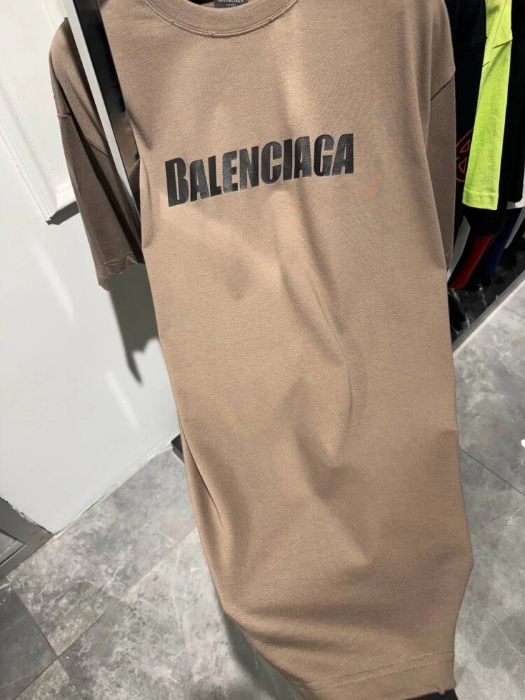 Футболка коричнева Balenciaga caps boxy fit brown f641 від компанії Elektromax - фото 1