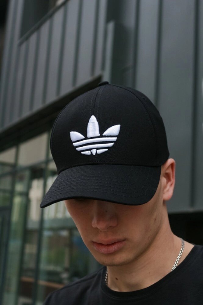 Кепка Adidas чорна (логотип білого кольору) від компанії Elektromax - фото 1