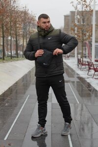 Комплект чоловічий Nike: куртка зимова "Frost" хакі-чорна + штани з тринитки утеплені чорні. Барсетка та рукавички У