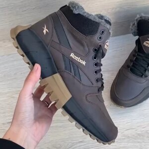 Шкіряні зимові ботинки Reebok коричневі.