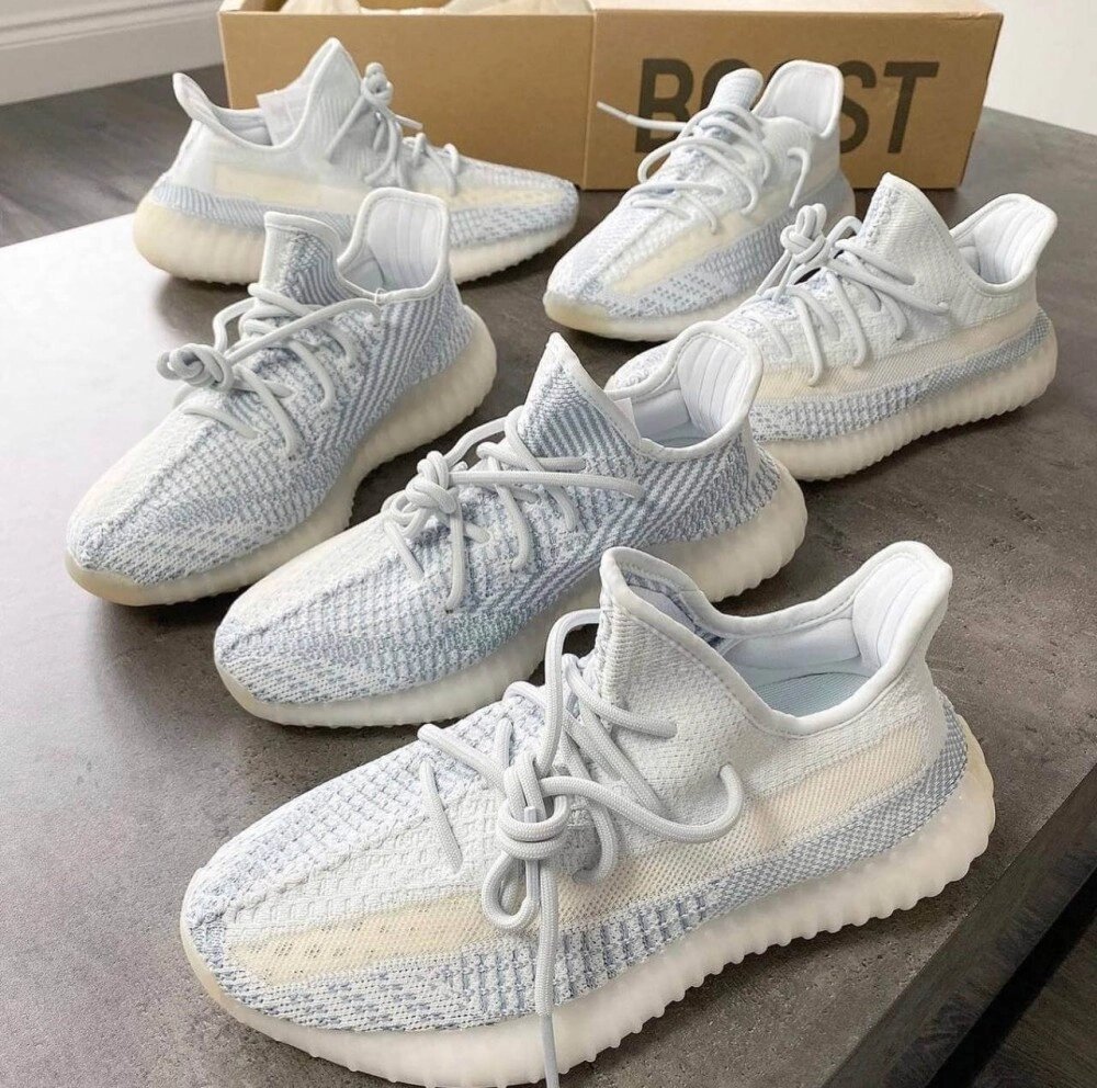 Кросівки Adidas Yeezy Boost 350 Cloud White V2 небесно-білі ob320 від компанії Elektromax - фото 1