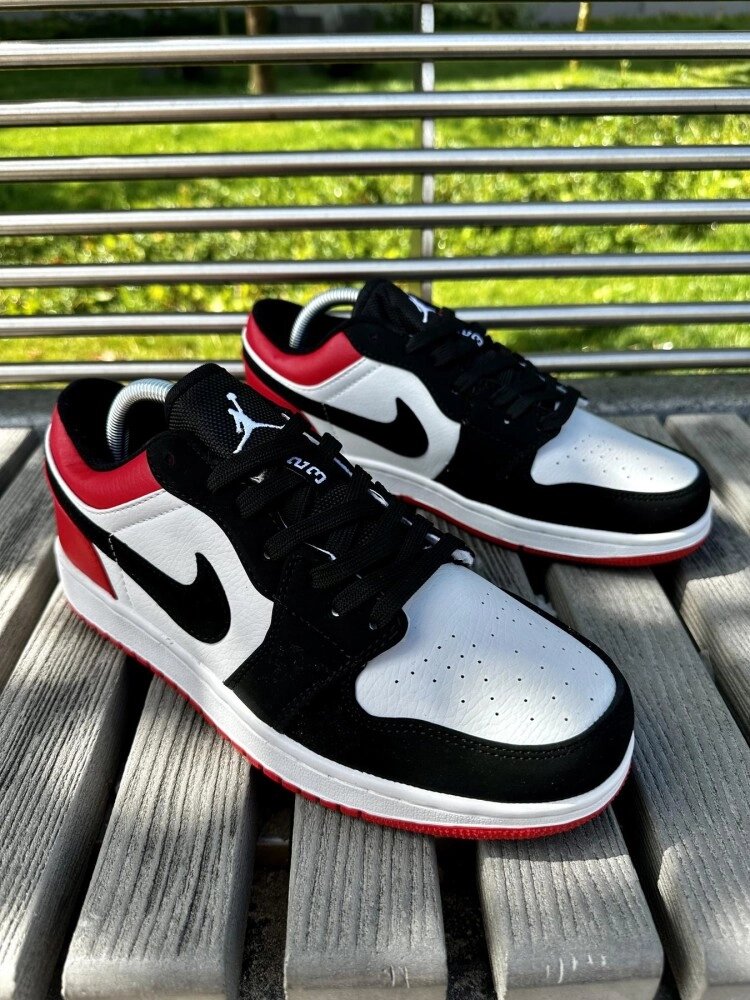 Кросівки Nike Air Jordan 1 low (black/white/red) від компанії Elektromax - фото 1