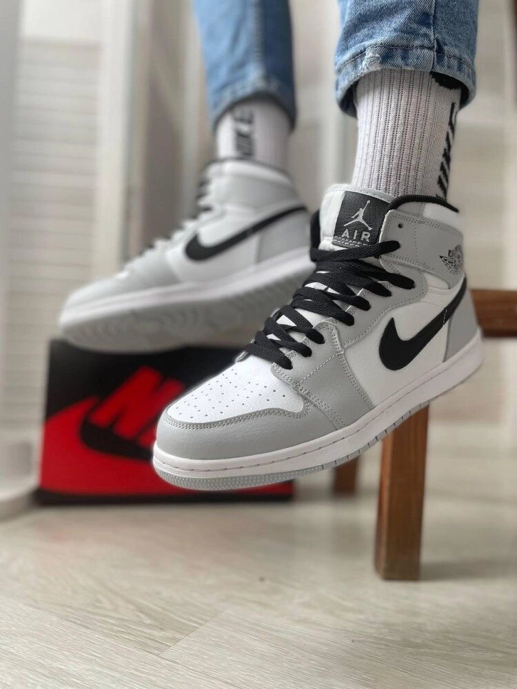 Кросівки Nike Air Jordan 1 OG (gray white black) від компанії Elektromax - фото 1