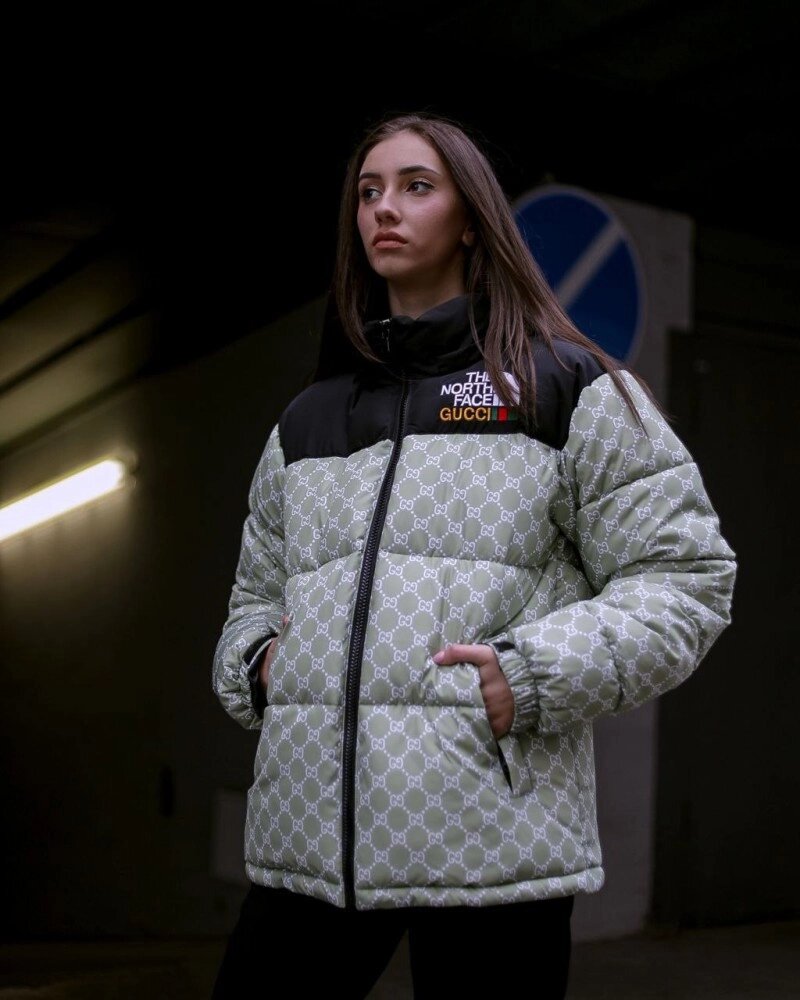 Куртка пухова TNF Gucci оливкова жіноча від компанії Elektromax - фото 1