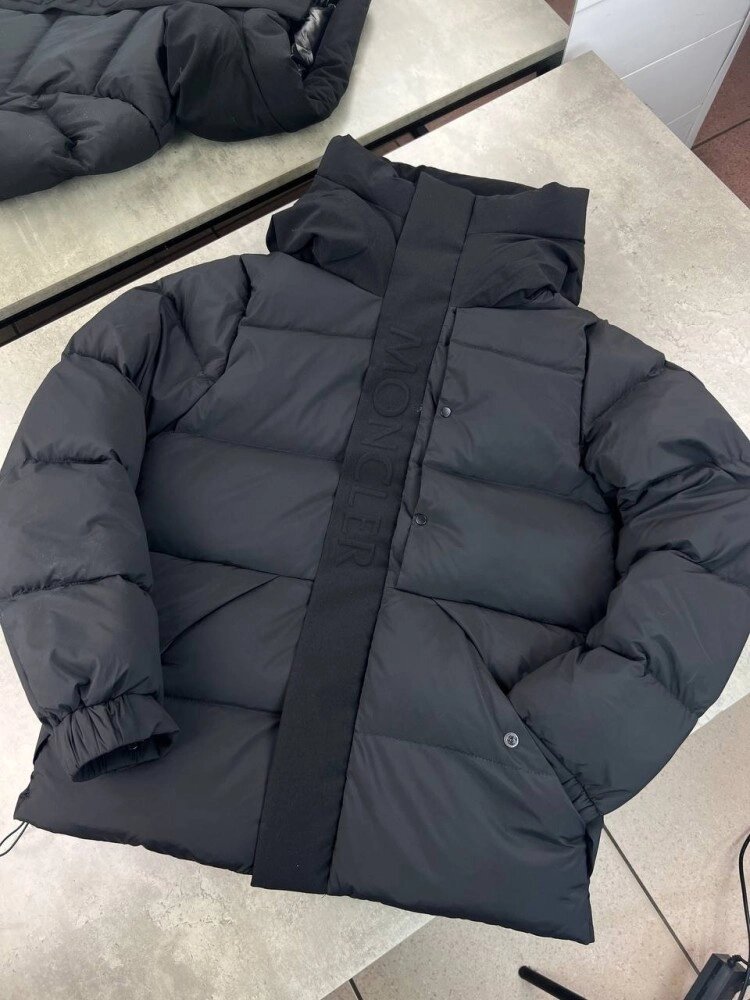 Куртка зимова Moncler чорна v089 від компанії Elektromax - фото 1