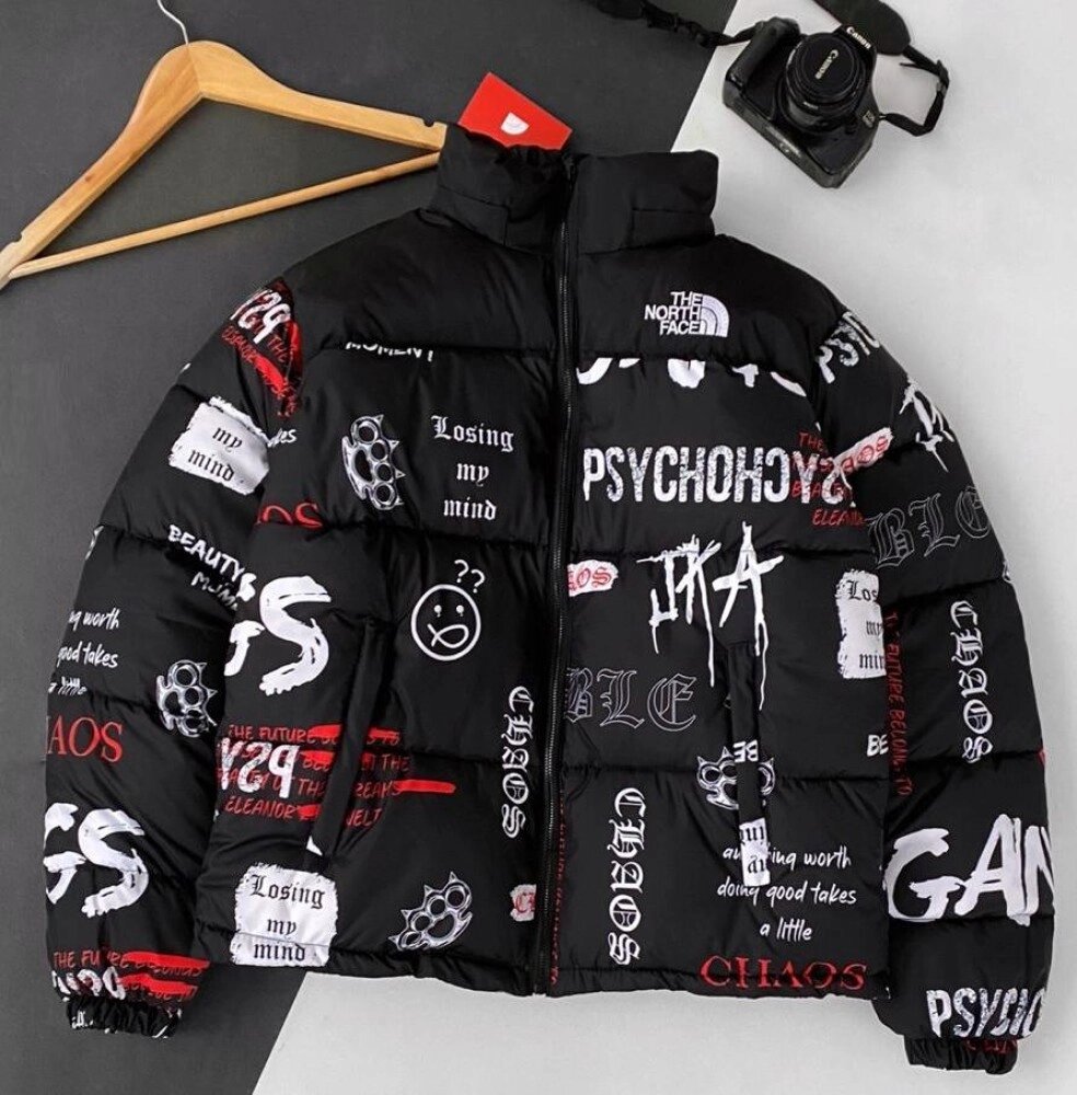 Куртка зимова в стилі The North Face принт PSYCHO чорна від компанії Elektromax - фото 1